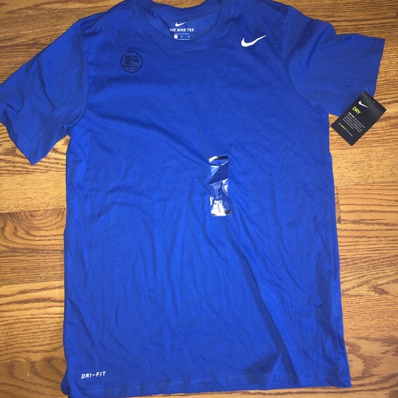Nike Other - NIKE Dry Fit T-Shirt Size Medium NWT